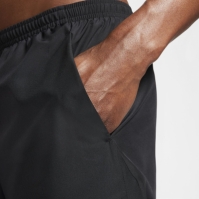Pantaloni scurti Nike 7 alergare pentru Barbati negru alb