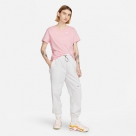 Tricou Nike Sportswear Club pentru femei soft roz