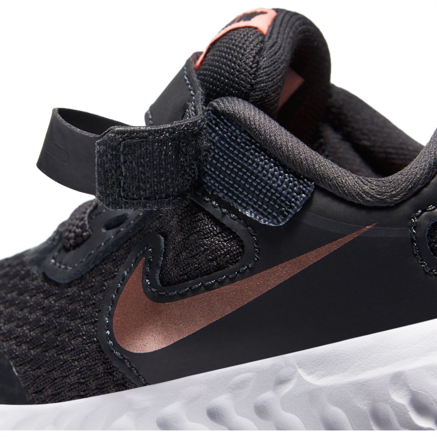 Adidasi sport Nike Revolution 5 pentru fete pentru Bebelusi negru maro