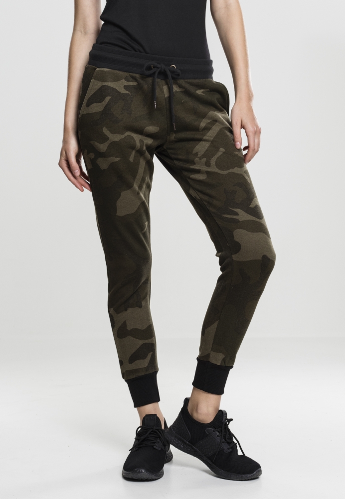 Pantaloni Camo Terry pentru Femei oliv camuflaj Urban Classics negru